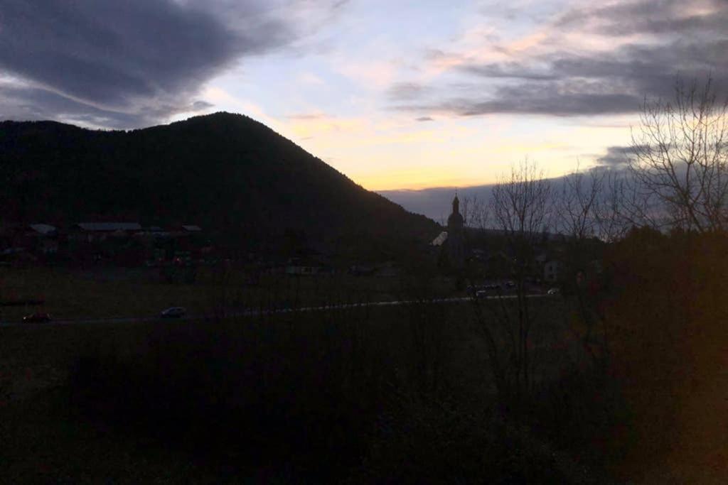Studio entièrement rénové entre lac et montagne Thollon-les-Memises Esterno foto